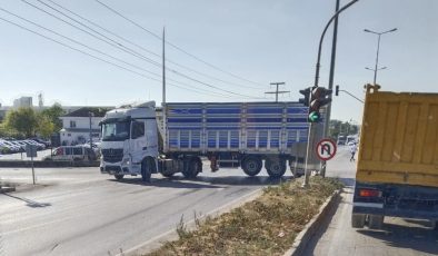Bandırma’da kazaya davet çıkaran kavşak