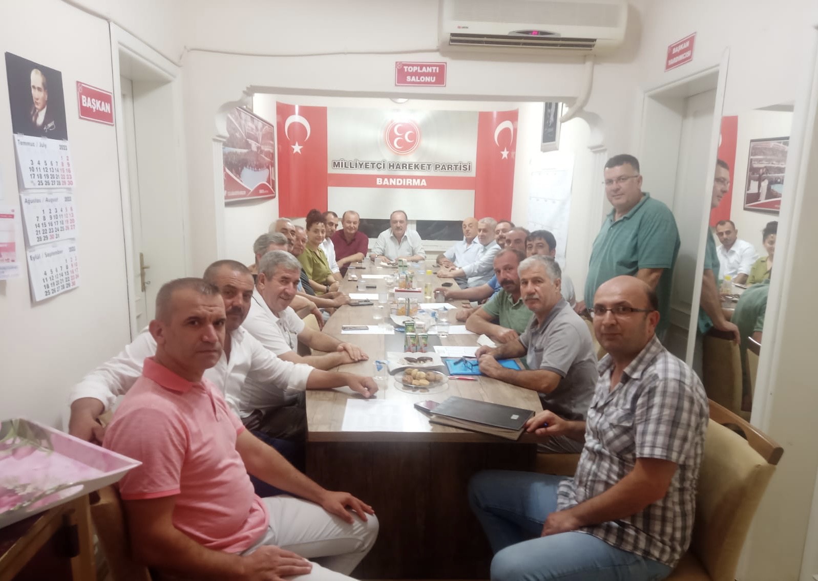 MHP Bandırma ilçe yönetiminde, yönetim kurulu yaptıkları ilk toplantının ardından