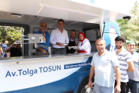 Bandırma Belediyesi tarafından aşure hayrı Sanayi Cami önünde gerçekleştirildi. Bandırma