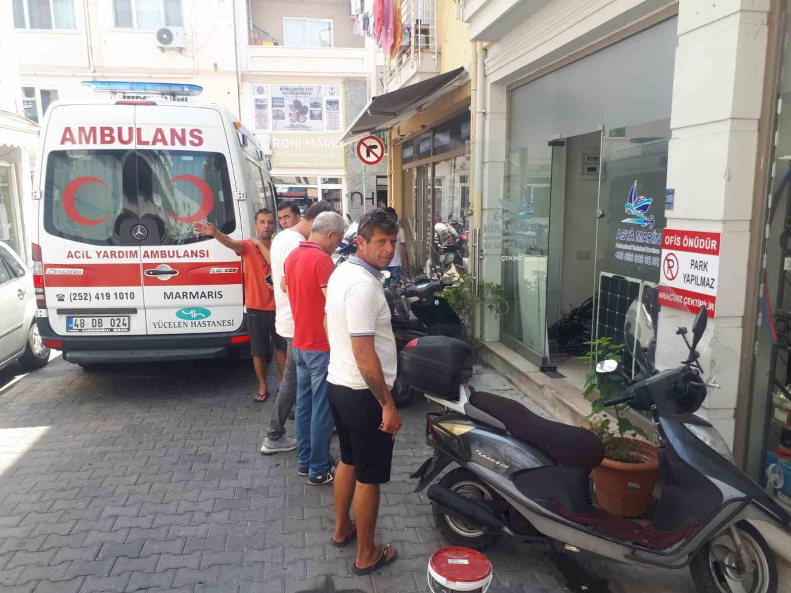 MUĞLA'NIN MARMARİS İLÇESİNDE BİR İŞ YERİNE GELEN ŞAHIS ELİNDEKİ SİLAHLA