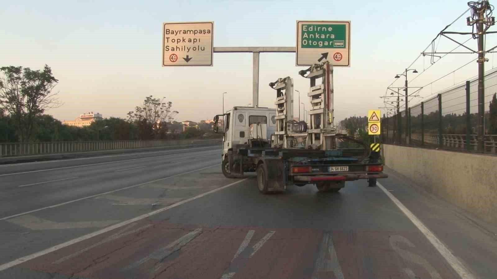 İSTANBUL'DA 30 AĞUSTOS ZAFER BAYRAMI KUTLAMALARI NEDENİYLE BAZI YOLLAR TRAFİĞE
