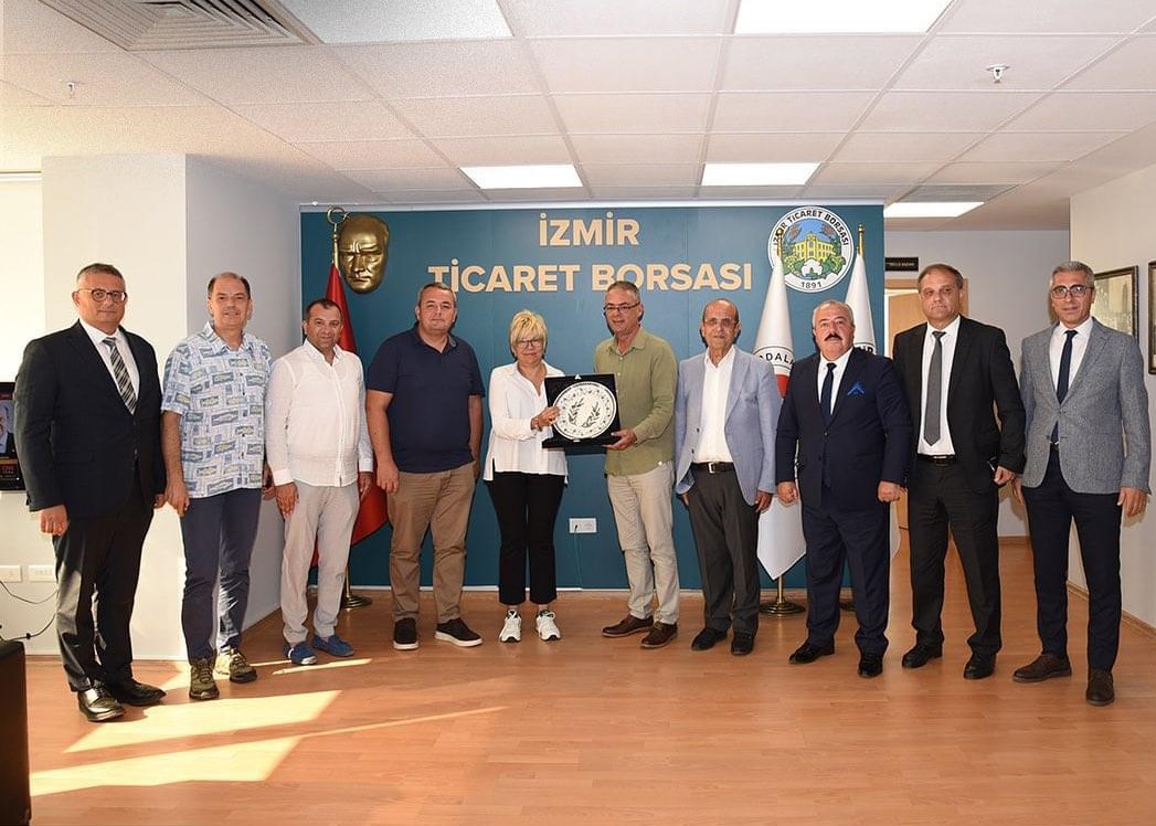 Bandırma Ticaret Borsası Yönetim Kurulu, İzmir Ticaret Borsası’na ziyaret düzenledi.
