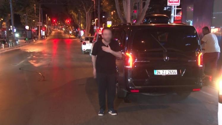 KADIKÖY'DE ALKOLLÜ SÜRÜCÜLER DENETİME TAKILDI