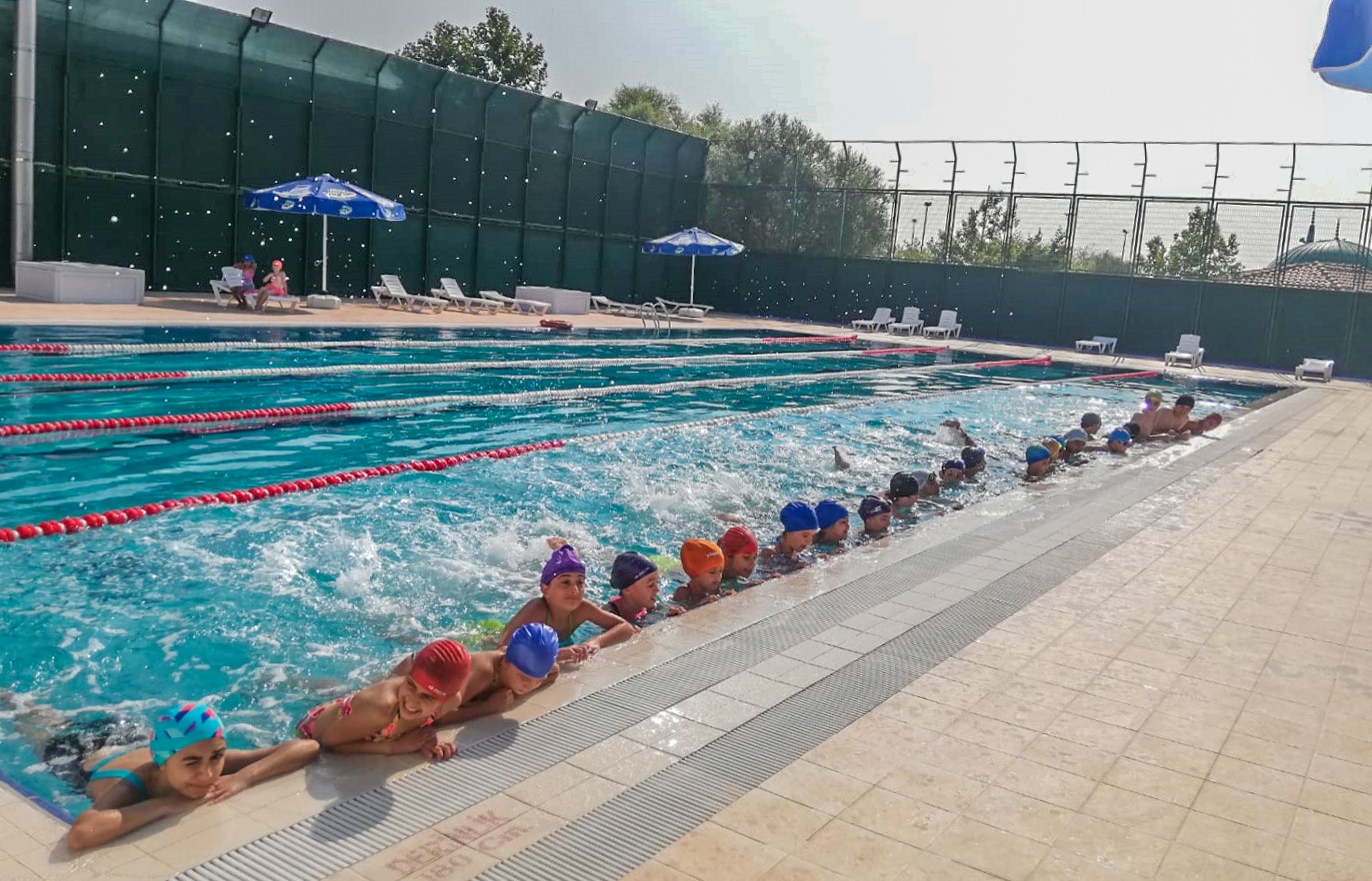 Karacabey’de spora ilgi artarak devam ediyor KARACABEY BELEDİYE BAŞKANI ALİ ÖZKAN, SON HAFTALARDA İLÇE GENELİNDE FAALİYET