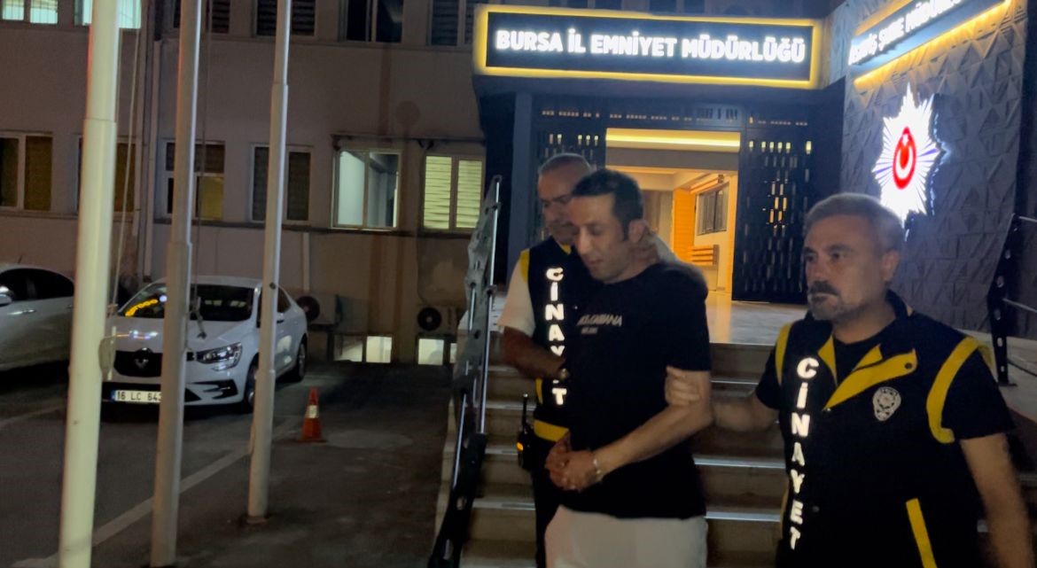 BURSA’DA KARDEŞİNİ BIÇAKLAYARAK ÖLÜMÜNE NEDEN OLAN KİŞİYİ SİLAHLA ÖLDÜREN KATİL