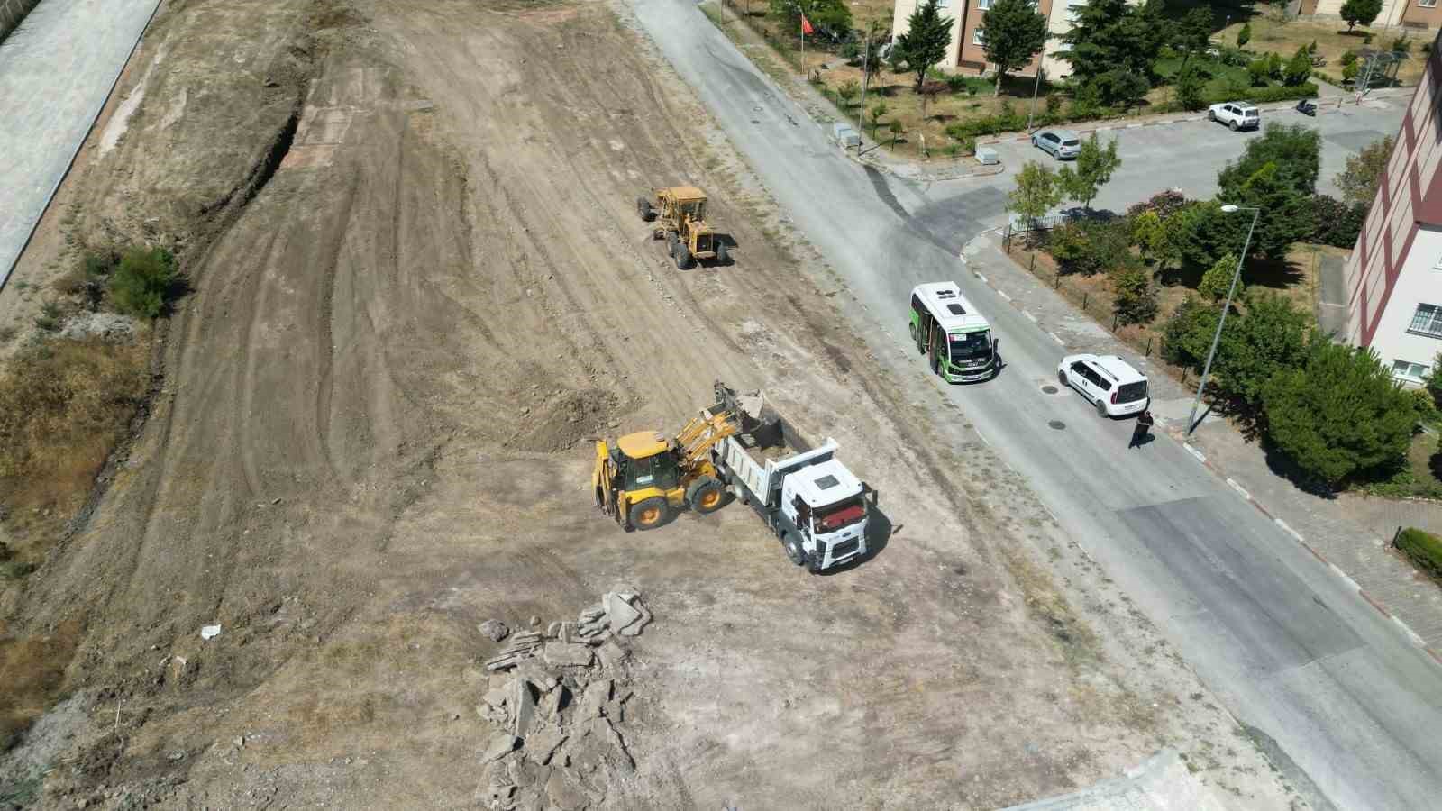 KARESİ TOKİ KAPALI PAZAR YERİ İNŞASI BAŞLADI