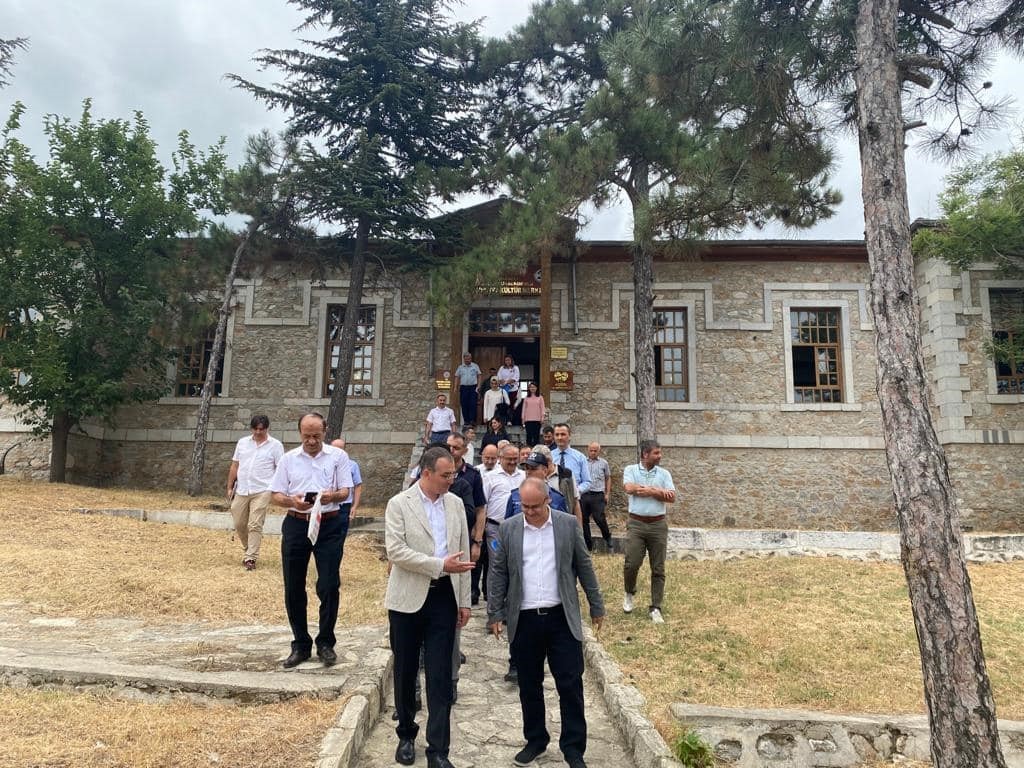 ORHANELİ KAYMAKAMI MEHMET NAİM AKGÜL, RESMİ KURUM DAİRE MÜDÜRLERİYLE TOPLANTI