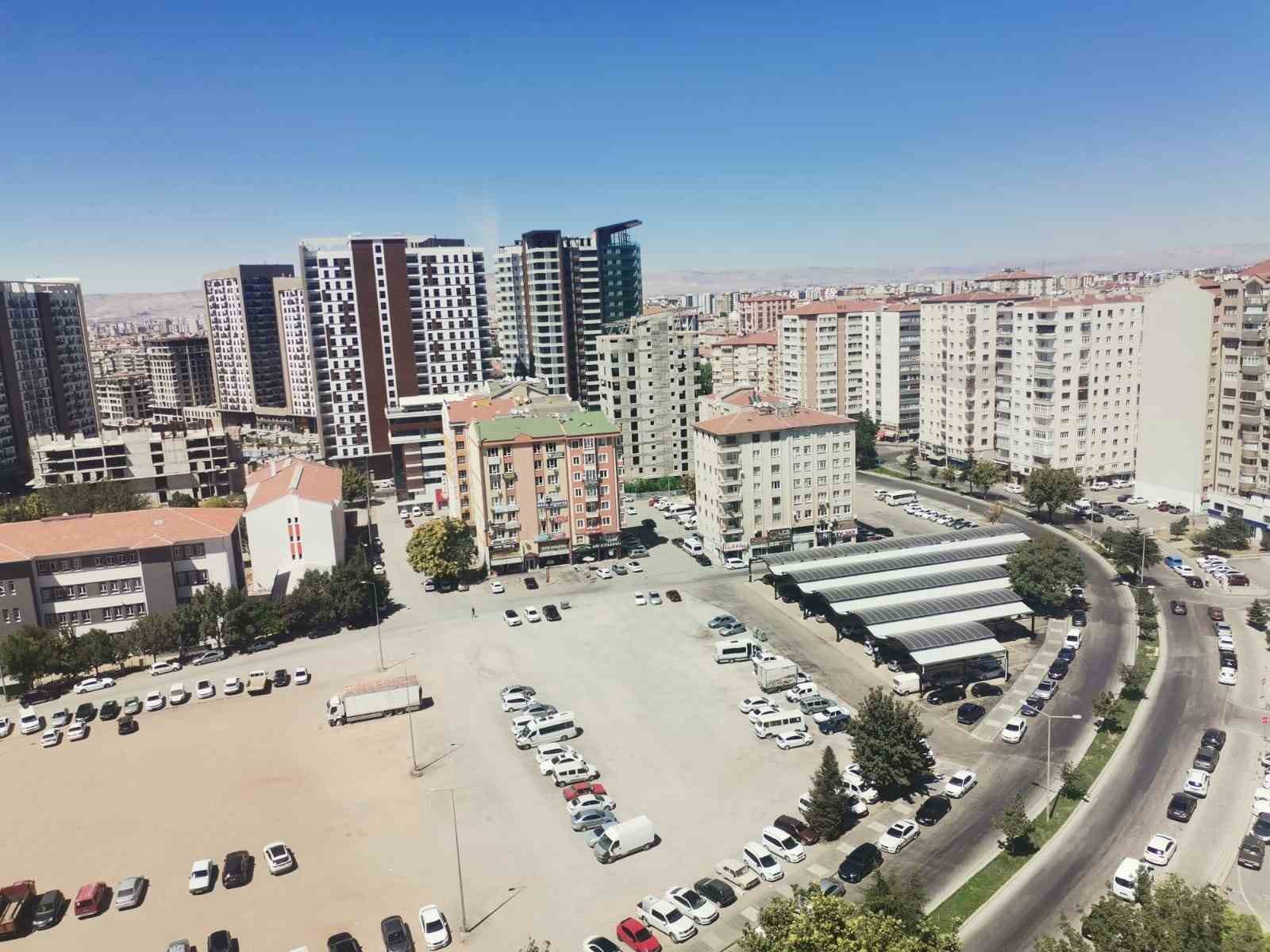 KAYSERİ'DE 4.8 BÜYÜKLÜĞÜNDE DEPREM MEYDANA GELDİ.