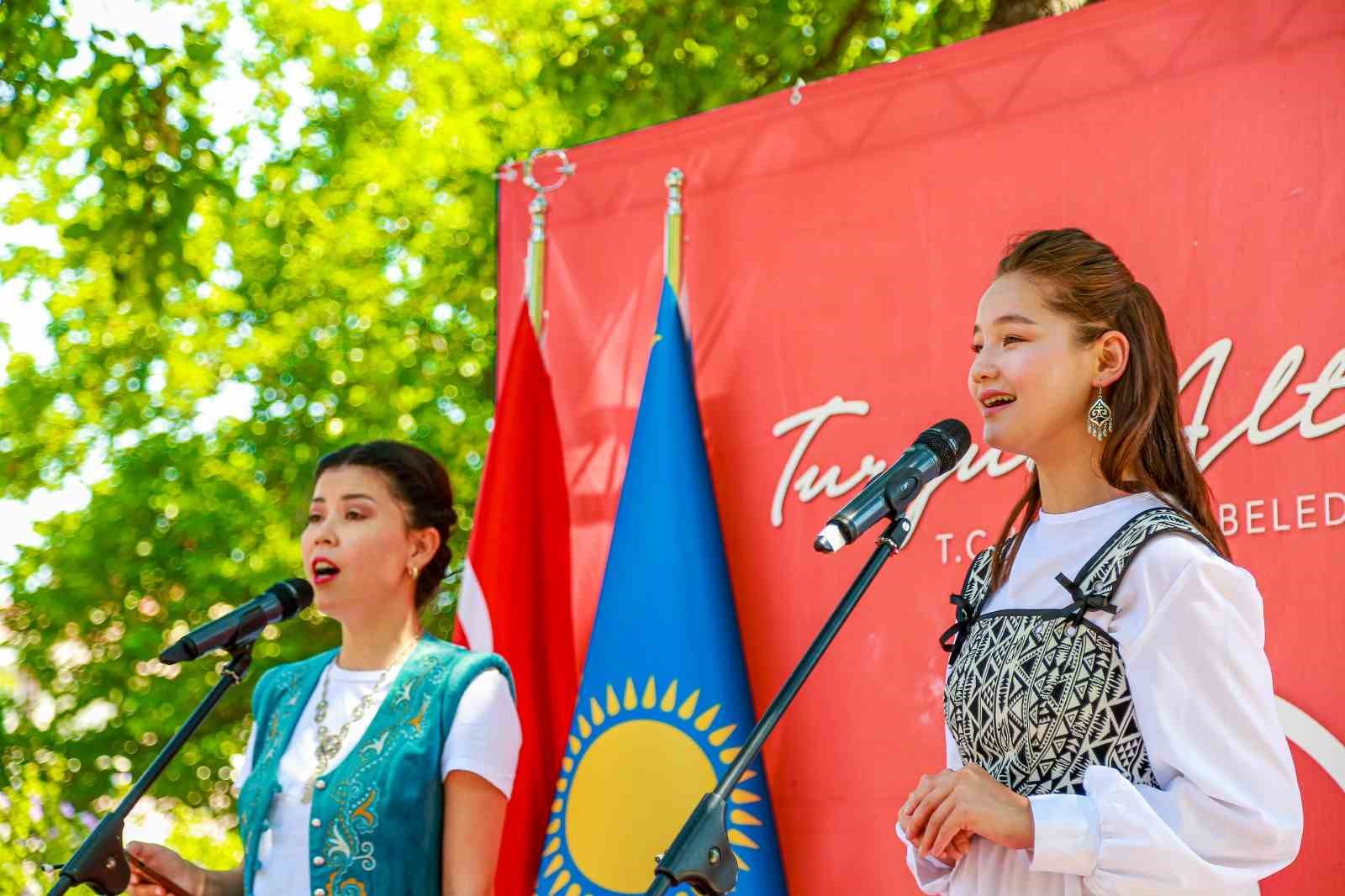 KEÇİÖREN BELEDİYESİ TARAFINDAN KAZAK MİLLİ ŞAİRİ ABAY KUNANBAYEV'İN 178’İNCİ DOĞUM