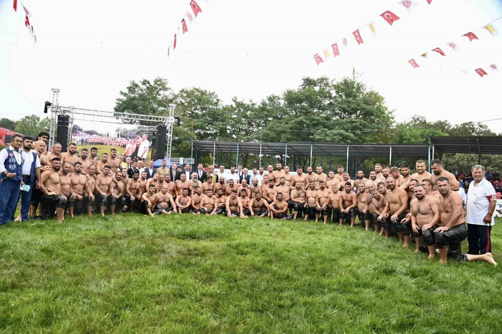 KURTDERE’DE GÜREŞ HEYECANI BAŞLIYOR