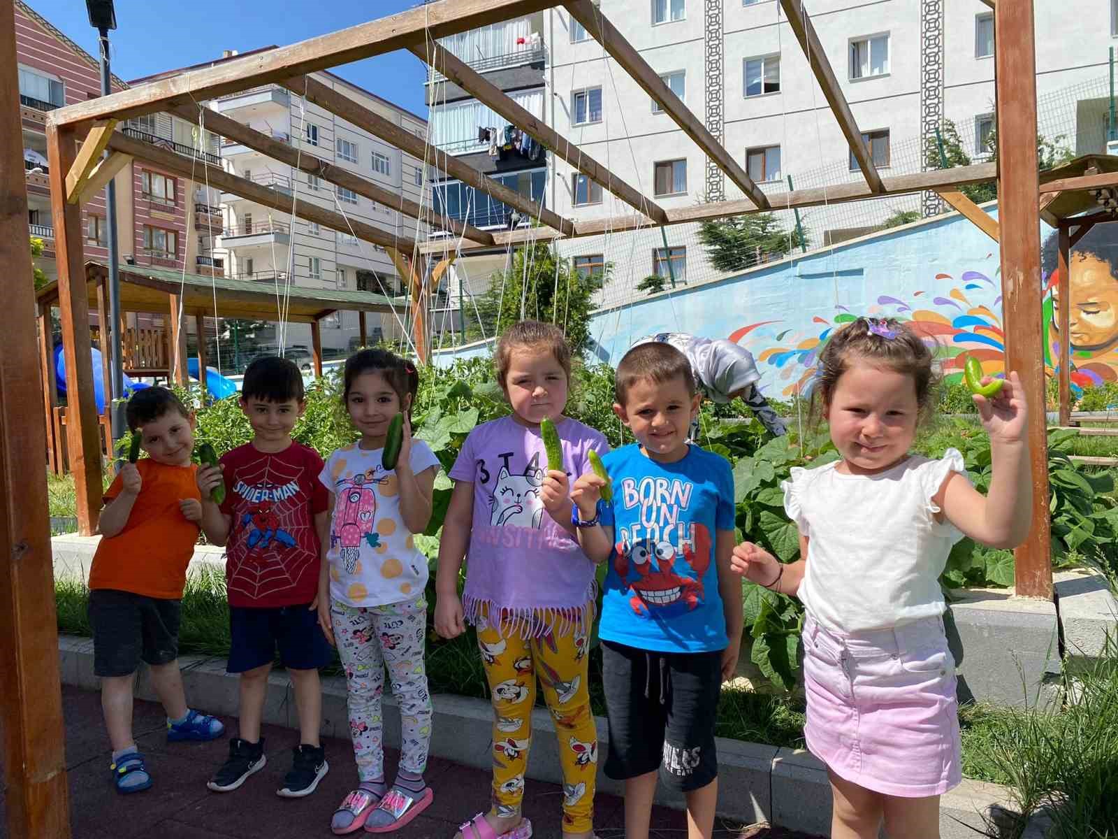 MAMAK’TA EĞİTİM DÖNEMİ DIŞINDA YAZ OKULLARI İLE DE EĞİTİM VEREN