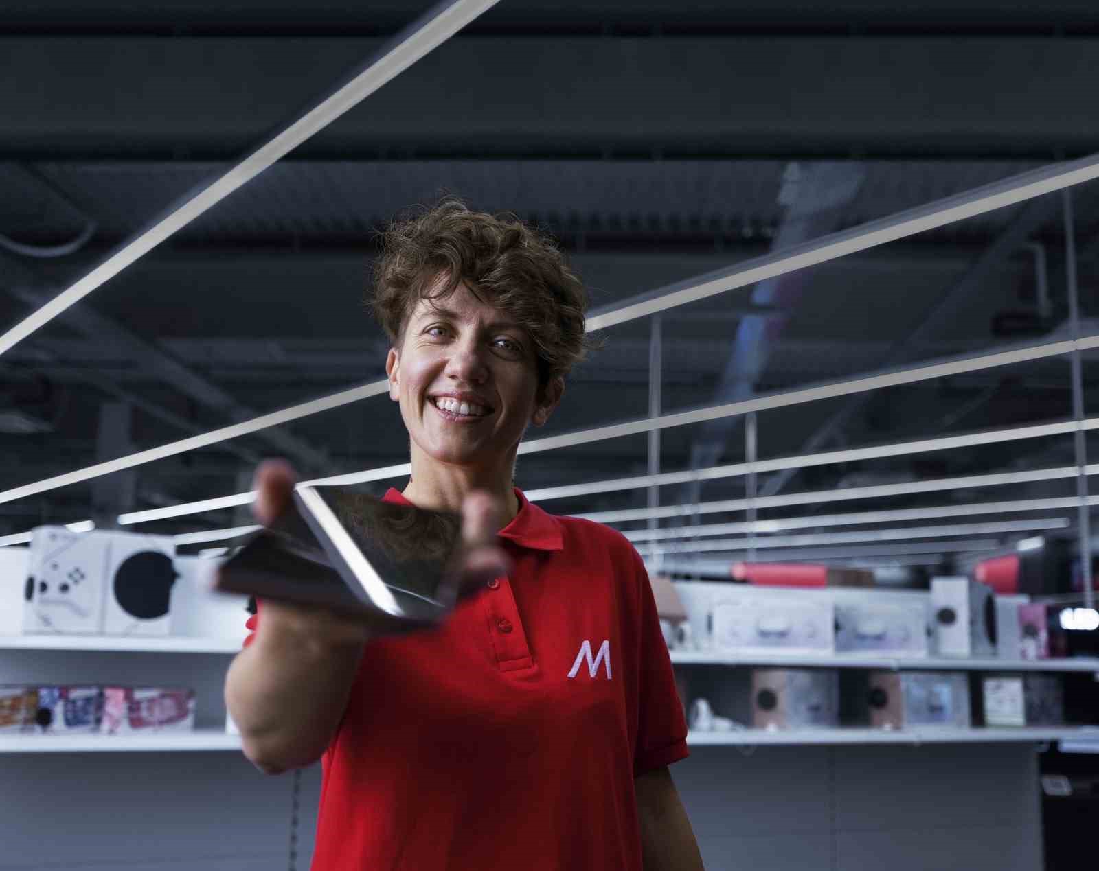 MEDİAMARKT, SON TEKNOLOJİYE ERİŞİM SAĞLAMAK İSTEYENLER İÇİN YENİLENMİŞ TELEFON VE