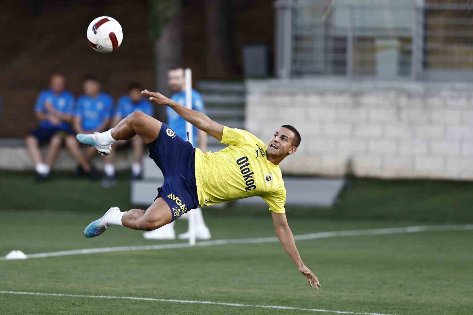 FENERBAHÇE, UEFA AVRUPA KONFERANS LİGİ 3. ÖN ELEME TURU İLK