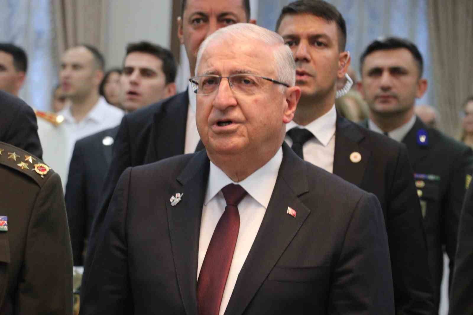 MİLLİ SAVUNMA BAKANI YAŞAR GÜLER, KIBRIS’IN MİLLİ BİR MESELE OLDUĞUNU