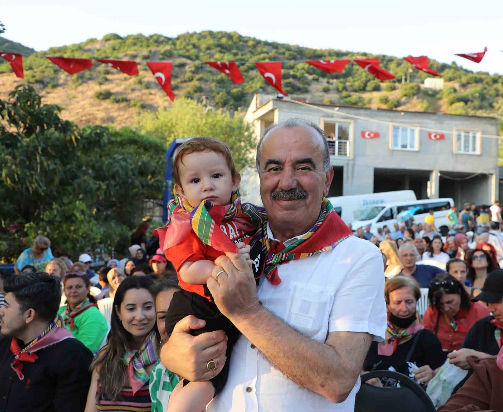 MUDANYA BELEDİYESİ’NİN, MİRZAOBA MAHALLESİ’NDE GELENEKSEL HALE GETİRDİĞİ YÖRÜK TÜRKMEN ŞENLİĞİ’NİN