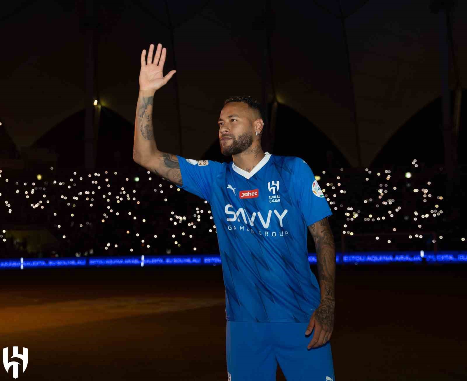SUUDİ ARABİSTAN EKİBİ AL HİLAL’E TRANSFER OLAN BREZİLYALI YILDIZ FUTBOLCU
