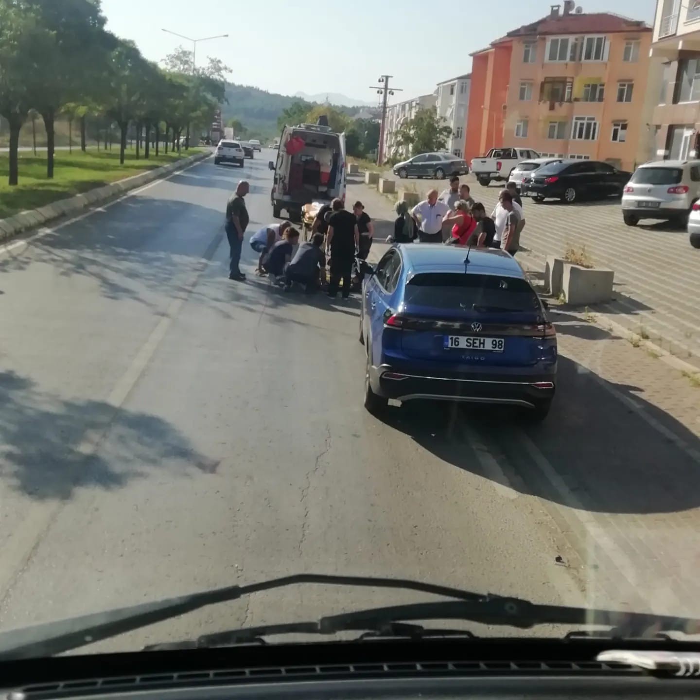 GEÇTİĞİMİZ GÜN OTOMOBİLİN ÇARPTIĞI BİSİKLETLİ SÜRÜCÜ HAYATINI KAYBETTİ.