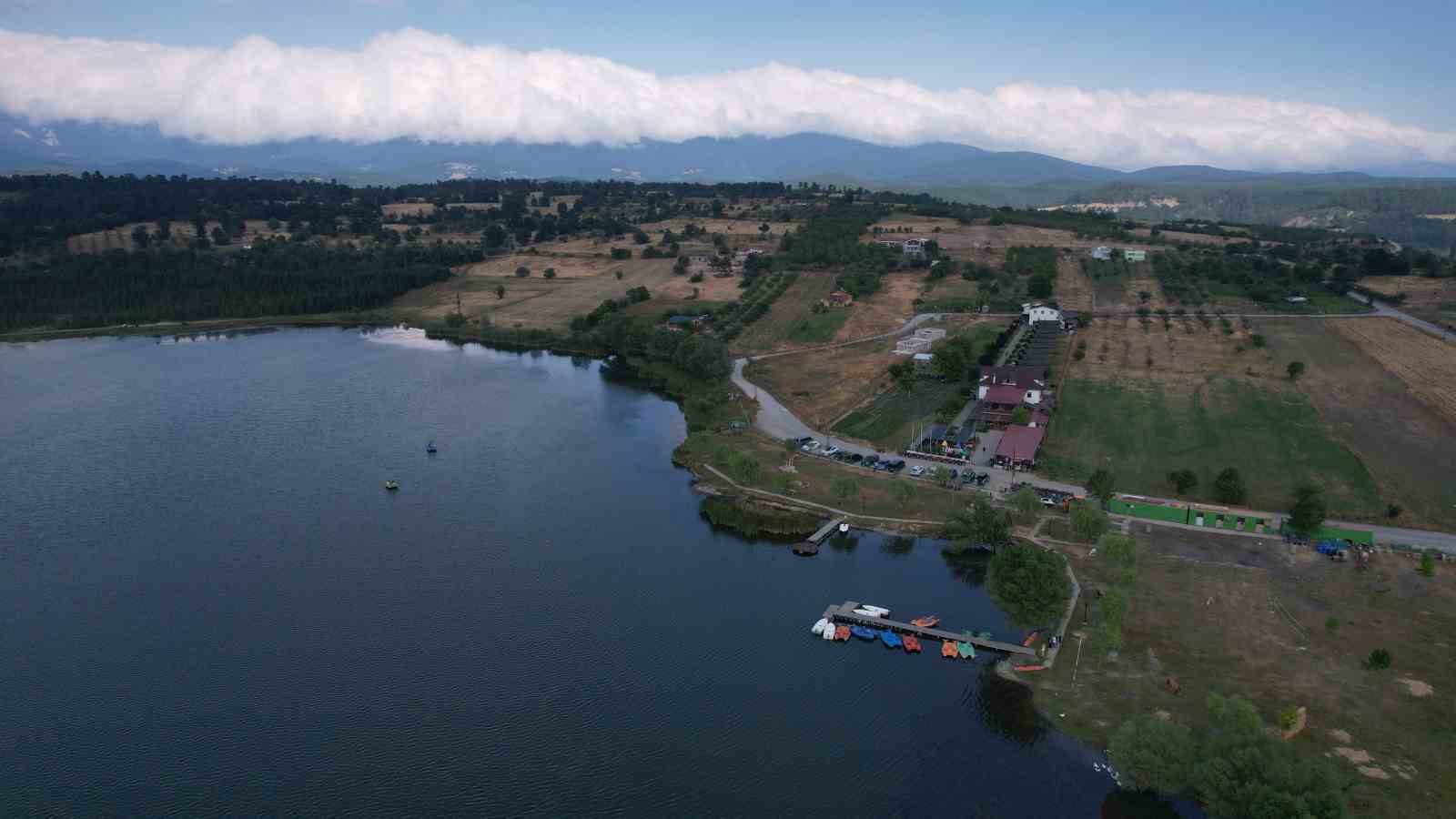 ULUDAĞ'IN GÜNEY YAMAÇLARINDAKİ KELES'E BAĞLI GÖKÖZ GÖLETİ YIL BOYUNCA TURİST