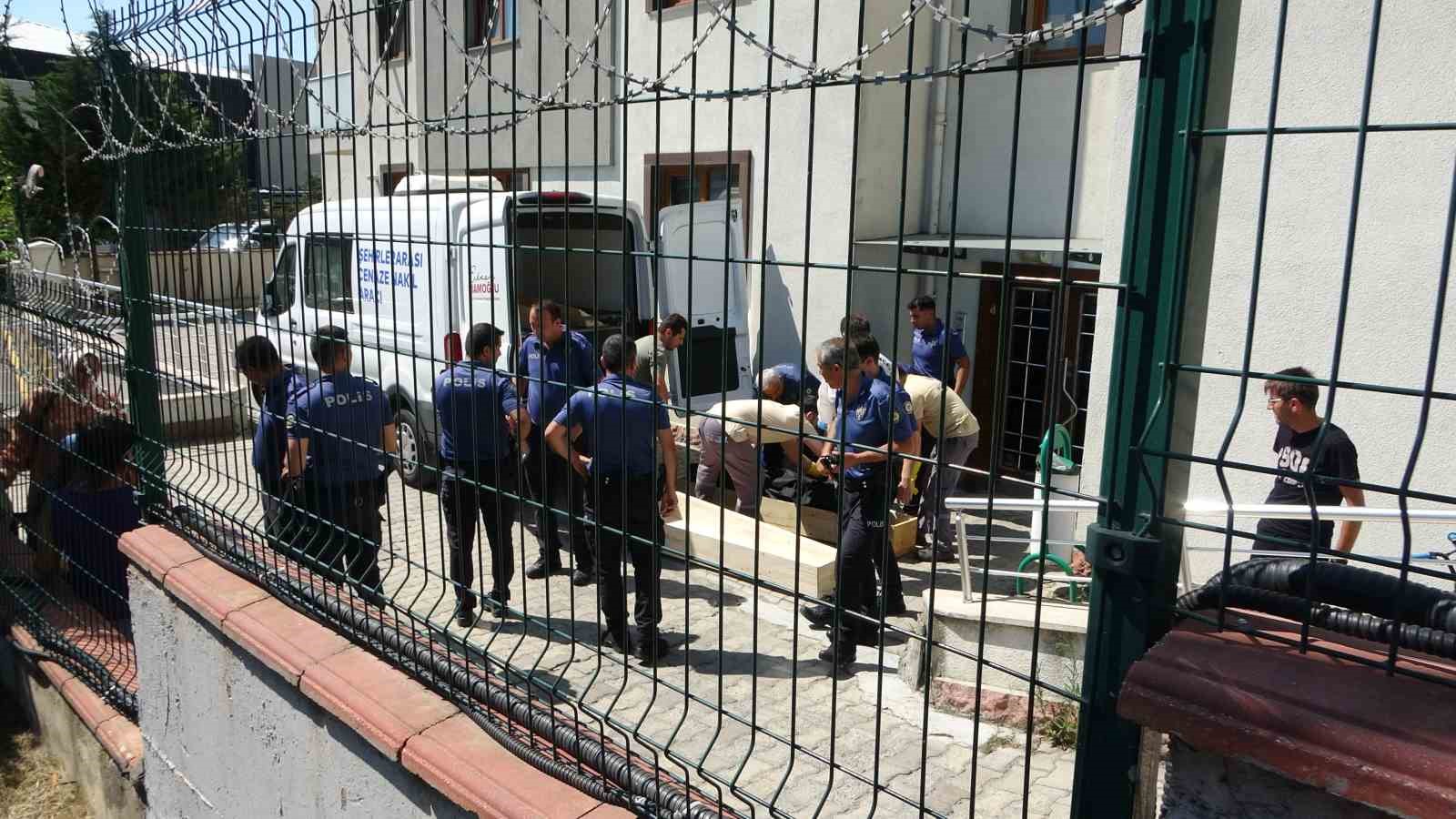 Kan donduran vahşet PENDİK'TE TARTIŞTIĞI KADINI ÖLDÜRDÜ, ARDINDAN KENDİNİ ASTI