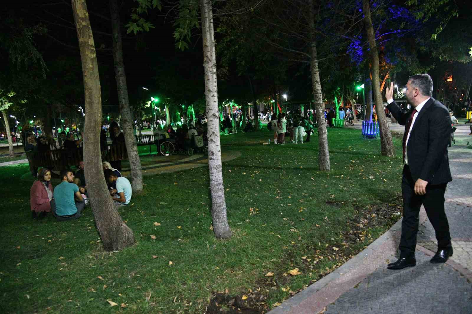 7’DEN 70’E HER YAŞTAKİ VATANDAŞA RASTLAMANIN MÜMKÜN OLDUĞU PARK ALANLARINI