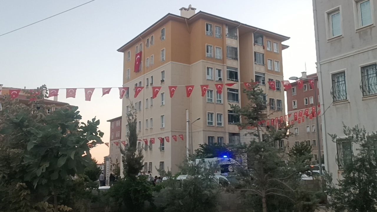 PENÇE KİLİT HAREKATI BÖLGESİNDE DÜZENLENEN MEHMET DUMAN OPERASYONU SIRASINDA BÖLÜCÜ