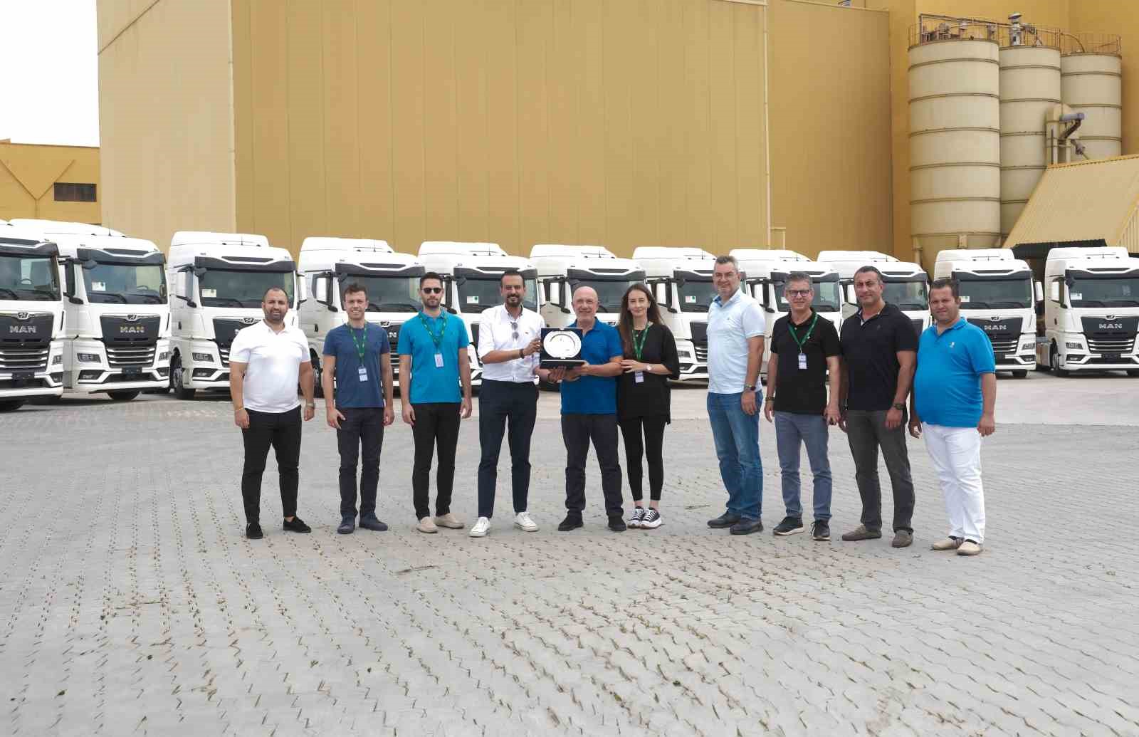 UN SEKTÖRÜNDE HAMMADDE TEMİNİNDEN ÜRETİM, SAKLAMA, PAKETLEME VE SERVİSİNE KADAR
