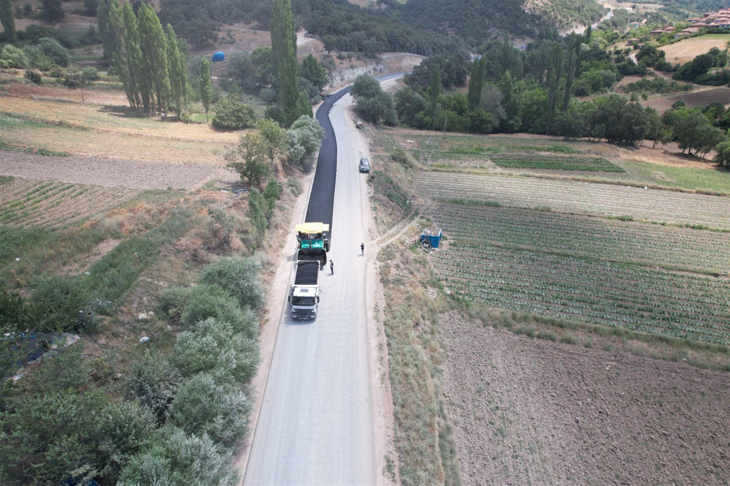 Büyükşehir’den Sındırgı’ya jilet gibi asfalt Balıkesir Büyükşehir Belediyesi, Başkan Yücel Yılmaz’ın talimatı ile Sındırgı Yaylabayır