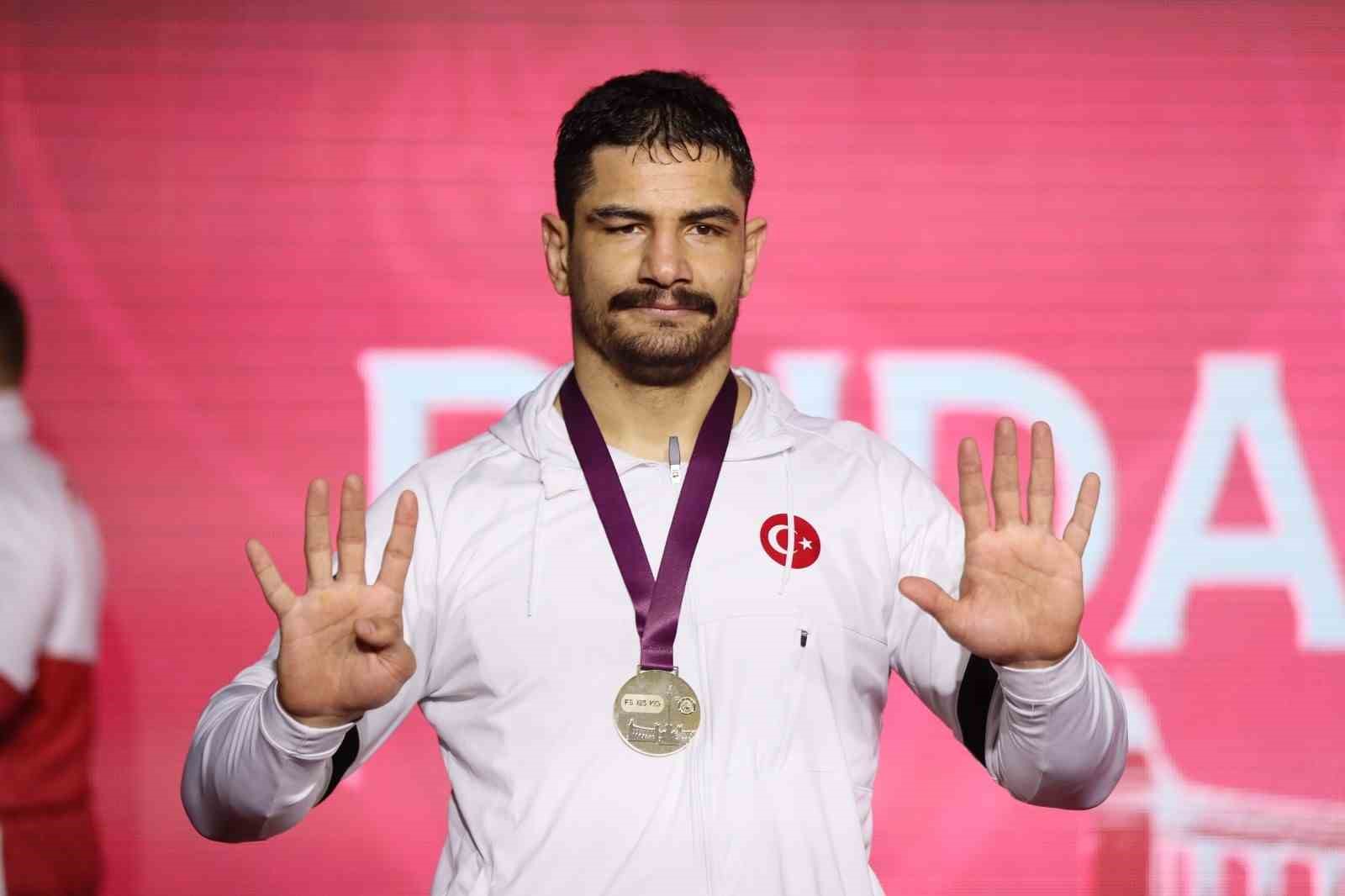 DÜNYA, AVRUPA VE OLİMPİYAT ŞAMPİYONU MİLLİ GÜREŞÇİ TAHA AKGÜL, TÜRKİYE