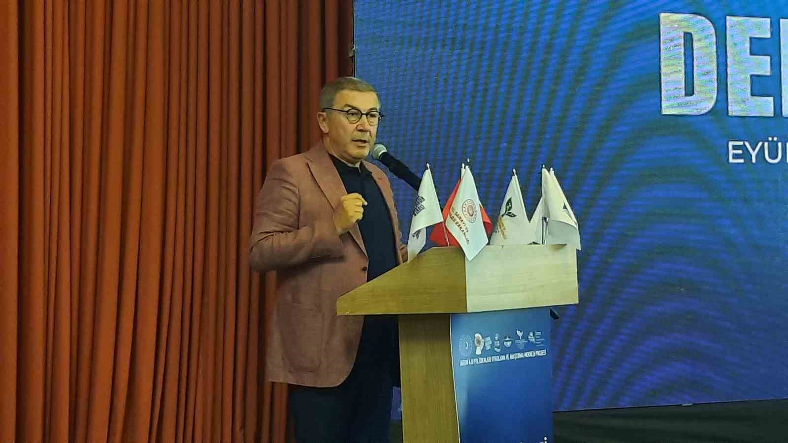 EYÜPSULTAN BELEDİYESİ BAŞKANI DENİZ KÖKEN BİR KONUŞMA YAPTI