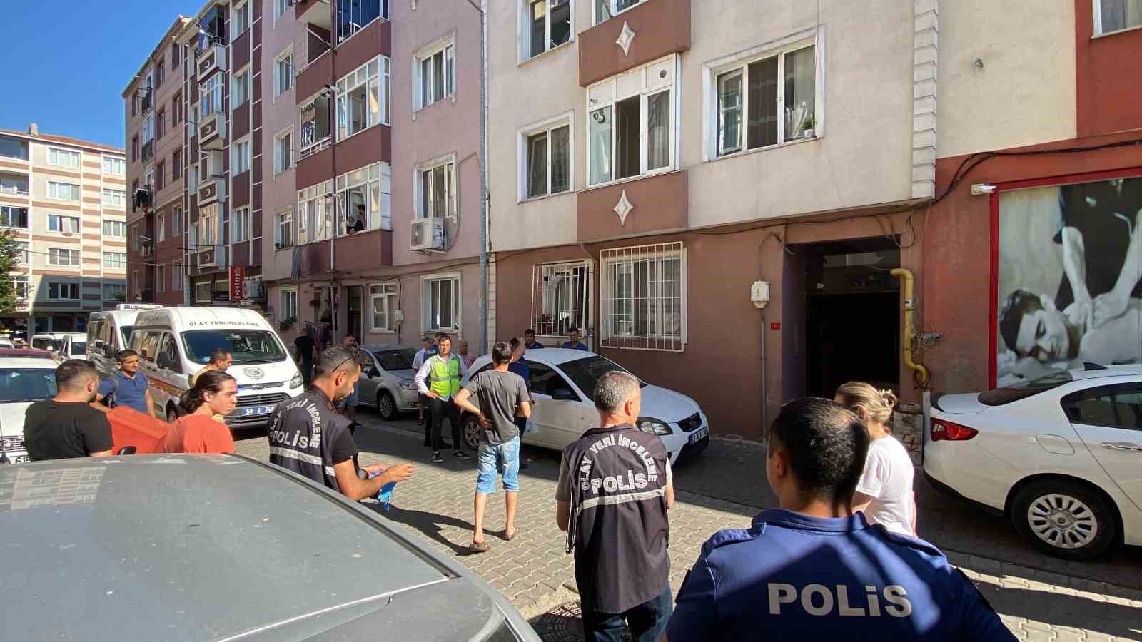 KEFİŞ YAPARKEN HAVALANDIRMA BOŞLUĞUNA DÜŞEN İŞÇİ HAYATINI KAYBETTİ