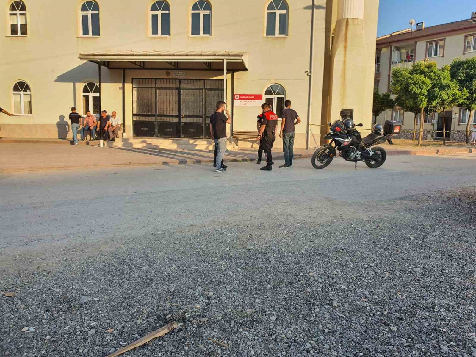 BURSA'NIN İNEGÖL İLÇESİNDE MEYDANA GELEN ALACAK-VERECEK NEDENİYLE ÇIKAN KAVGADA TARTIŞTIĞI