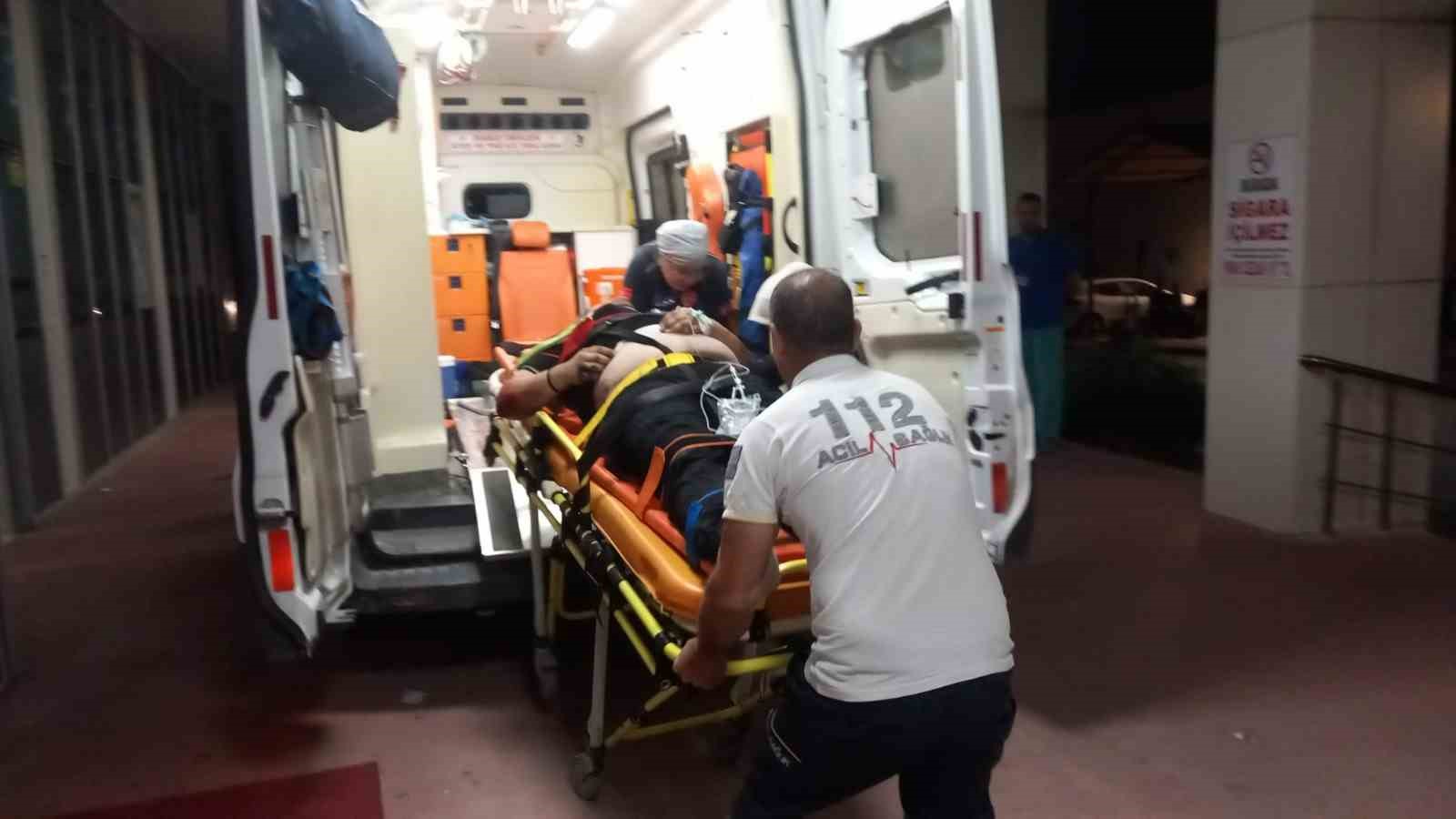 ORHANGAZİ-YALOVA KARAYOLU, SÜPÜRGELİK MEVKİİNDE MEYDANA GELEN TRAFİK KAZASINDA 2 MOTOSİKLET