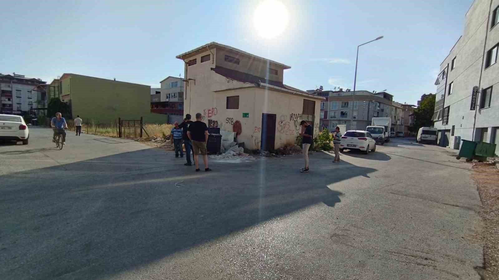 BURSA’DA TRAFO GİREN KİŞİ ELEKTRİK ÇARPMASI SONUCU YARALANDI. ÇEVREDEKİLERİN İHBARIYLA