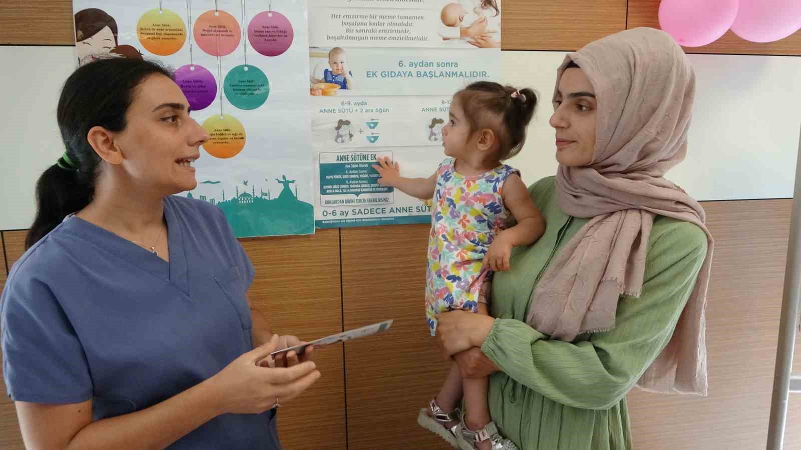 1-7 AĞUSTOS DÜNYA EMZİRME HAFTASI ÇERÇEVESİNDE TUZLA DEVLET HASTANESİ'NDE KURULAN