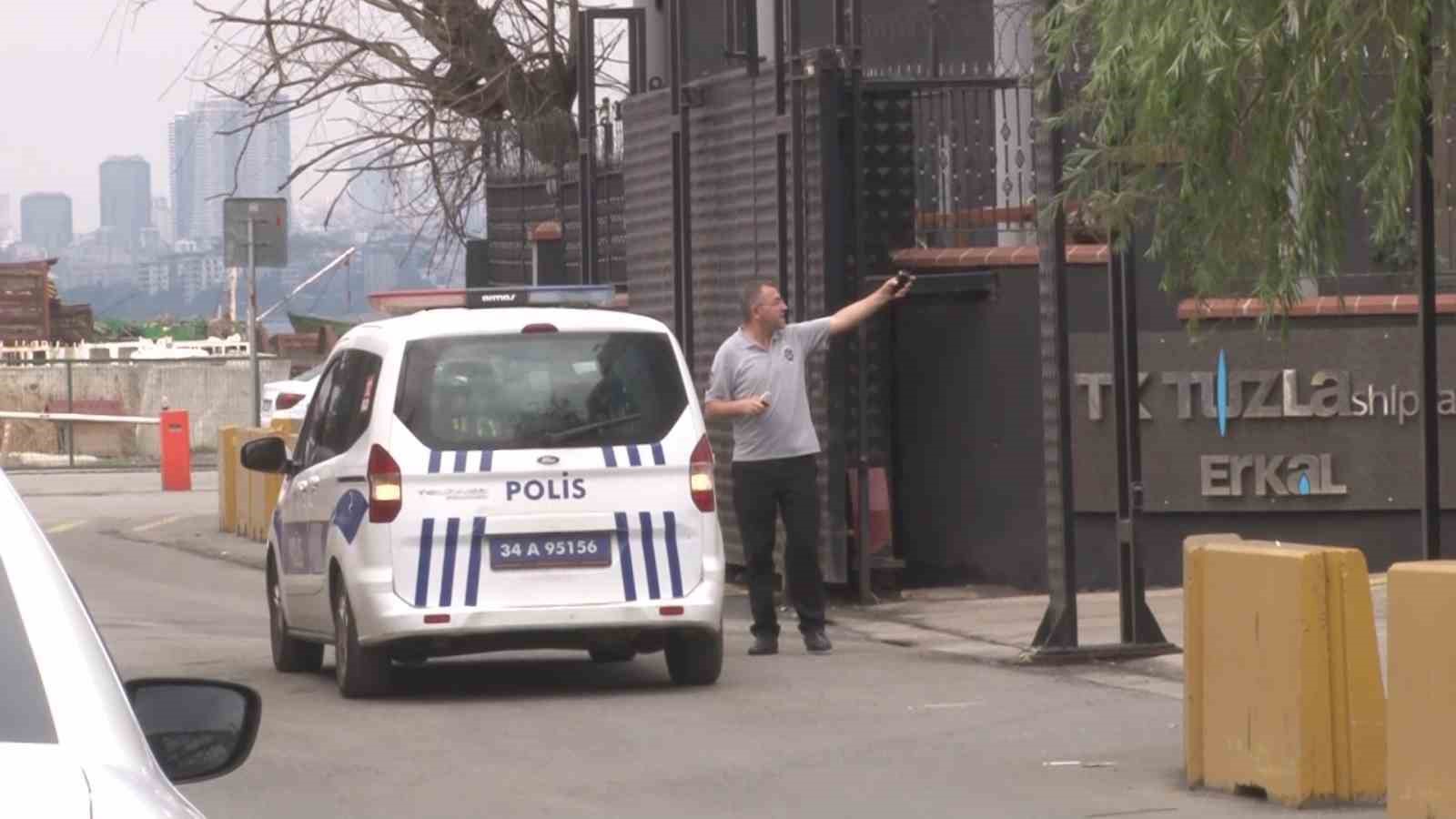 TUZLA'DA BİR TERSANEDE BULUNAN BİR GEMİNİN ATIK DEPOSUNDA GAZ SIKIŞMASI