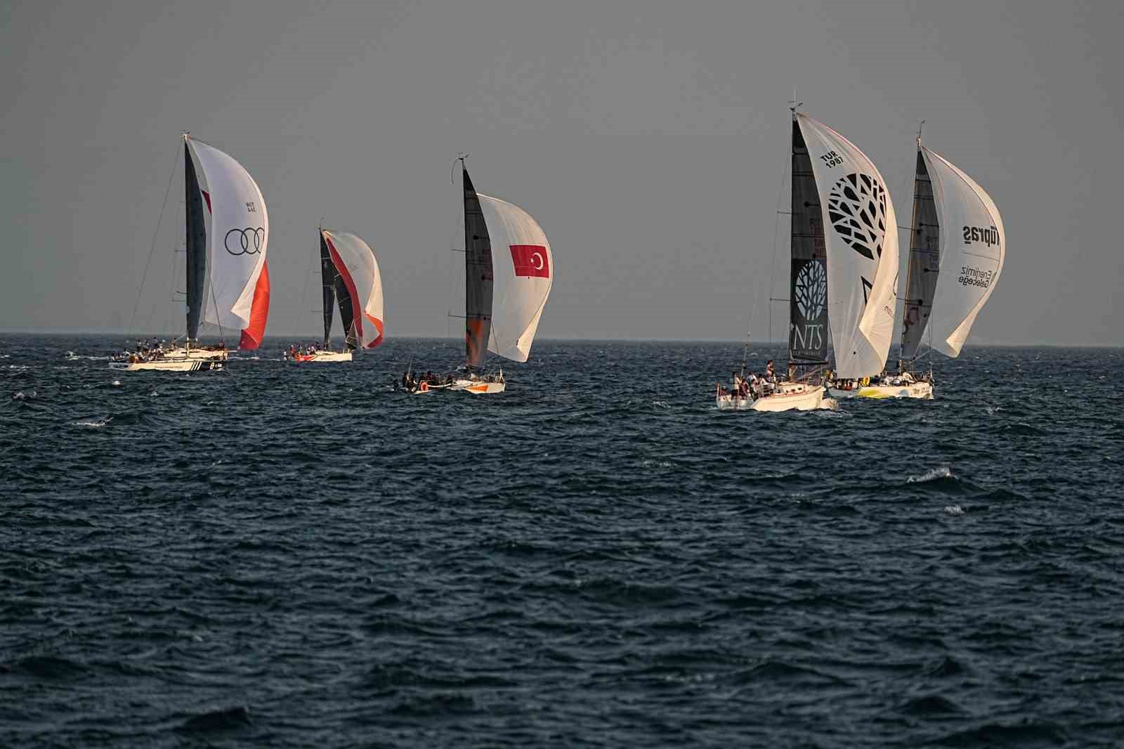 YELKEN SEZONUNUN MERAKLA BEKLENEN YARIŞLARINDAN, 11. TAYK-EKER OLYMPOS REGATTA BAŞLADI.