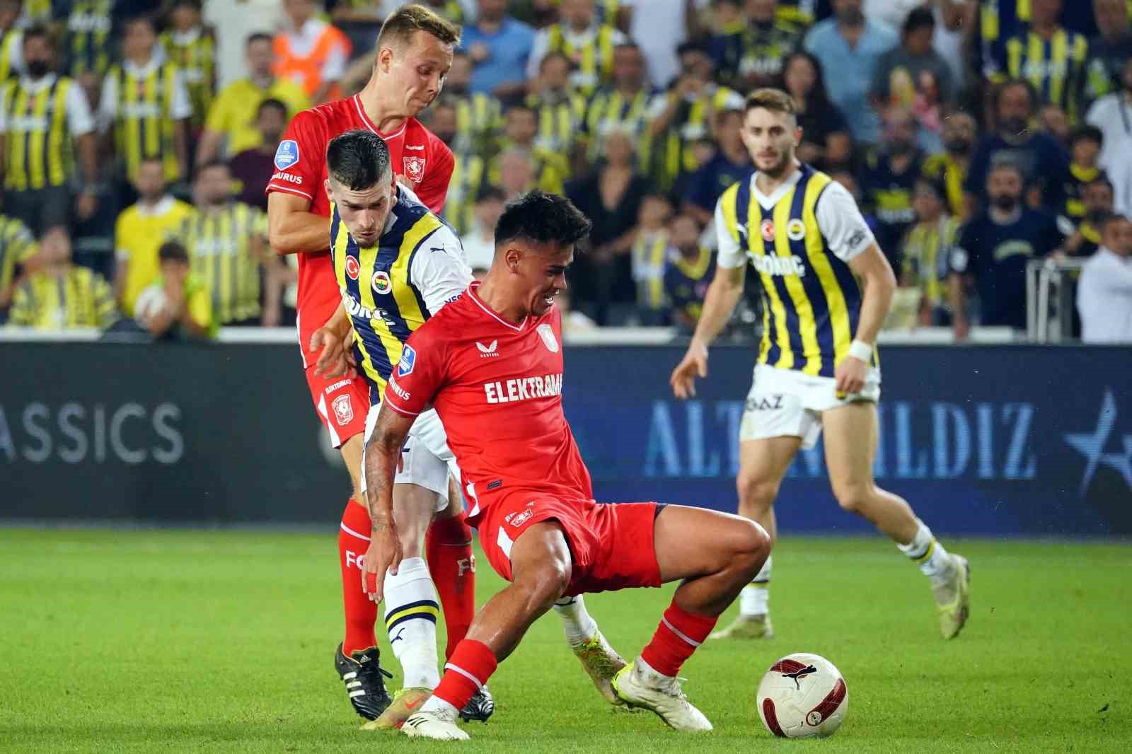 UEFA AVRUPA KONFERANS LİGİ PLAY-OFF TURU İLK MAÇINDA FENERBAHÇE, HOLLANDA