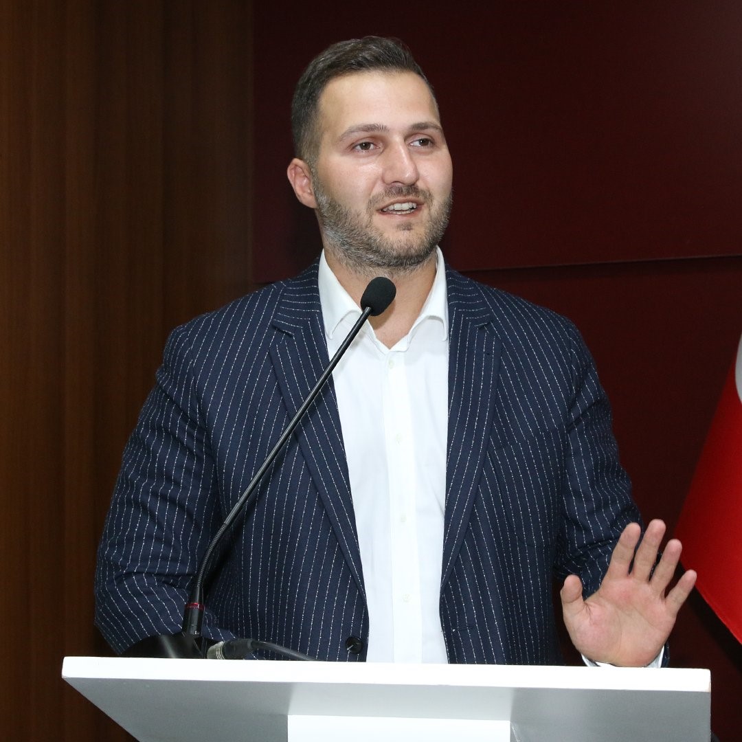 ÜMRANİYESPOR'DA BUGÜN YAPILAN GENEL KURUL SONUCUNDA BAŞKANLIĞA ÖMÜR AYDIN SEÇİLDİ.