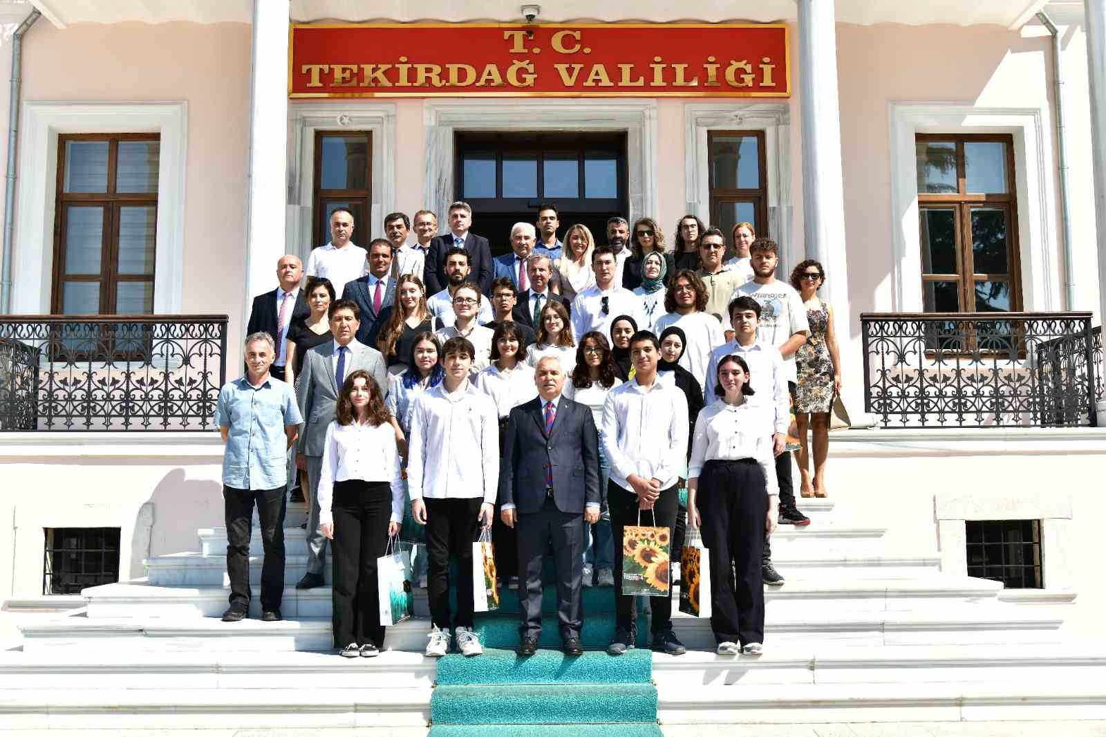 TEKİRDAĞ VALİSİ AZİZ YILDIRIM, 2023 YILI YÜKSEKÖĞRETİM KURUMLARI SINAVI’NDA (YKS)