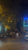 BURSA’DA İKİ GRUP ARASINDA ÇIKAN KAVGADA SOKAK ADETA RİNGE DÖNDÜ