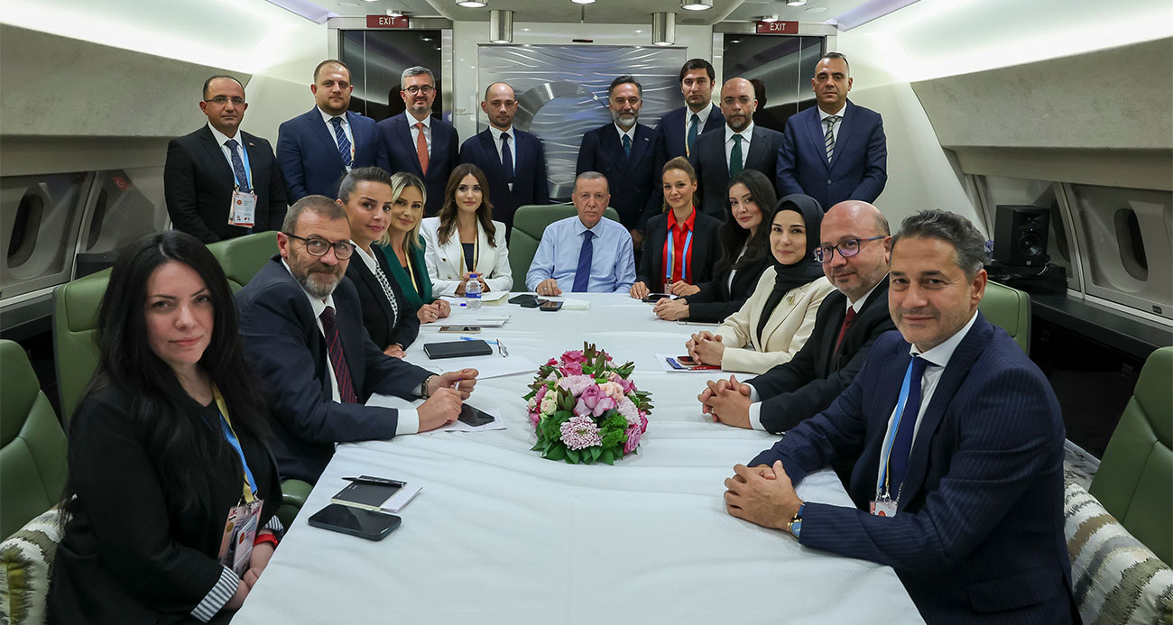 Cumhurbaşkanı Erdoğan’dan emeklilere zam açıklaması Cumhurbaşkanı Recep Tayyip Erdoğan, “Memurlarımıza zamlar gelirken, emeklilerimize hiçbir şeyin