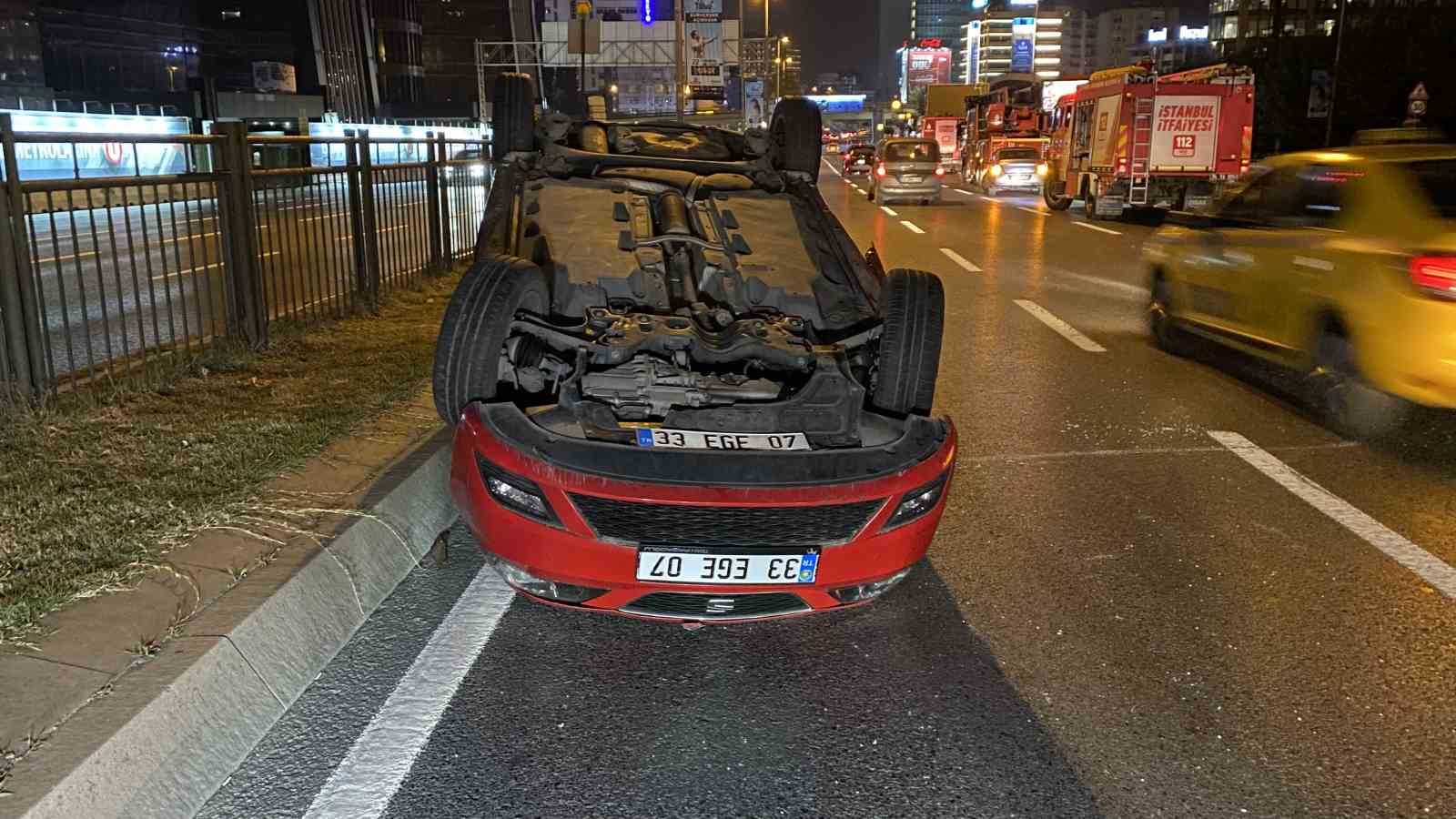 OTOMOBİLİN ÖNDEN GÖRÜNTÜSÜ