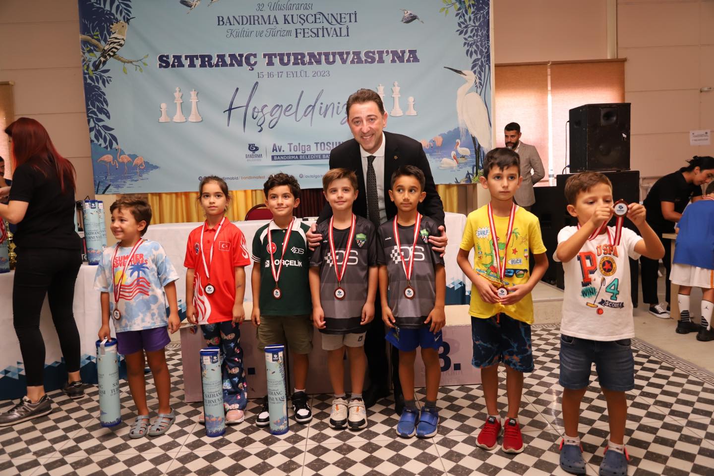 32’nci Kuşcenneti Kültür ve Turizm Festivali kapsamında Bandırma’da satranç dehaları