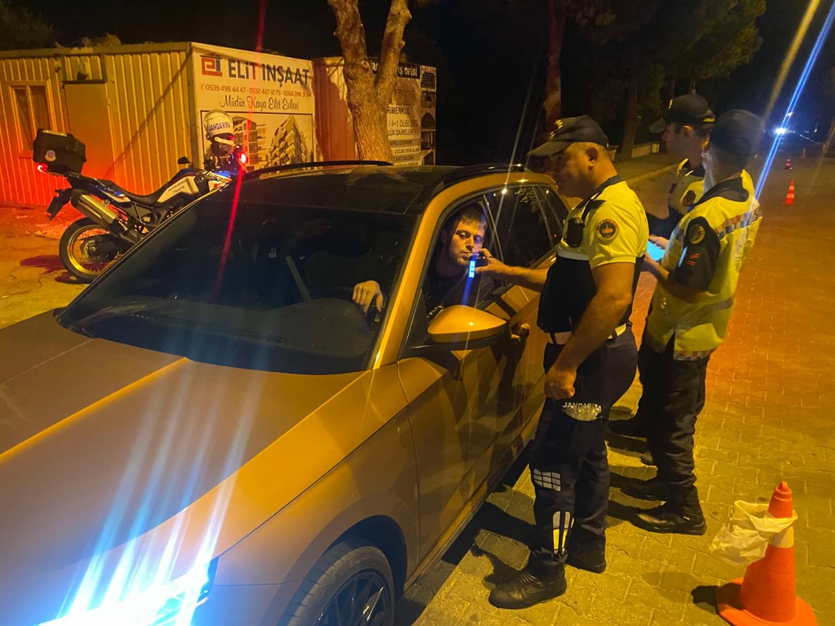 Balıkesir İl Jandarma Komutanlığı Trafik Jandarması, il genelinde köy yollarında