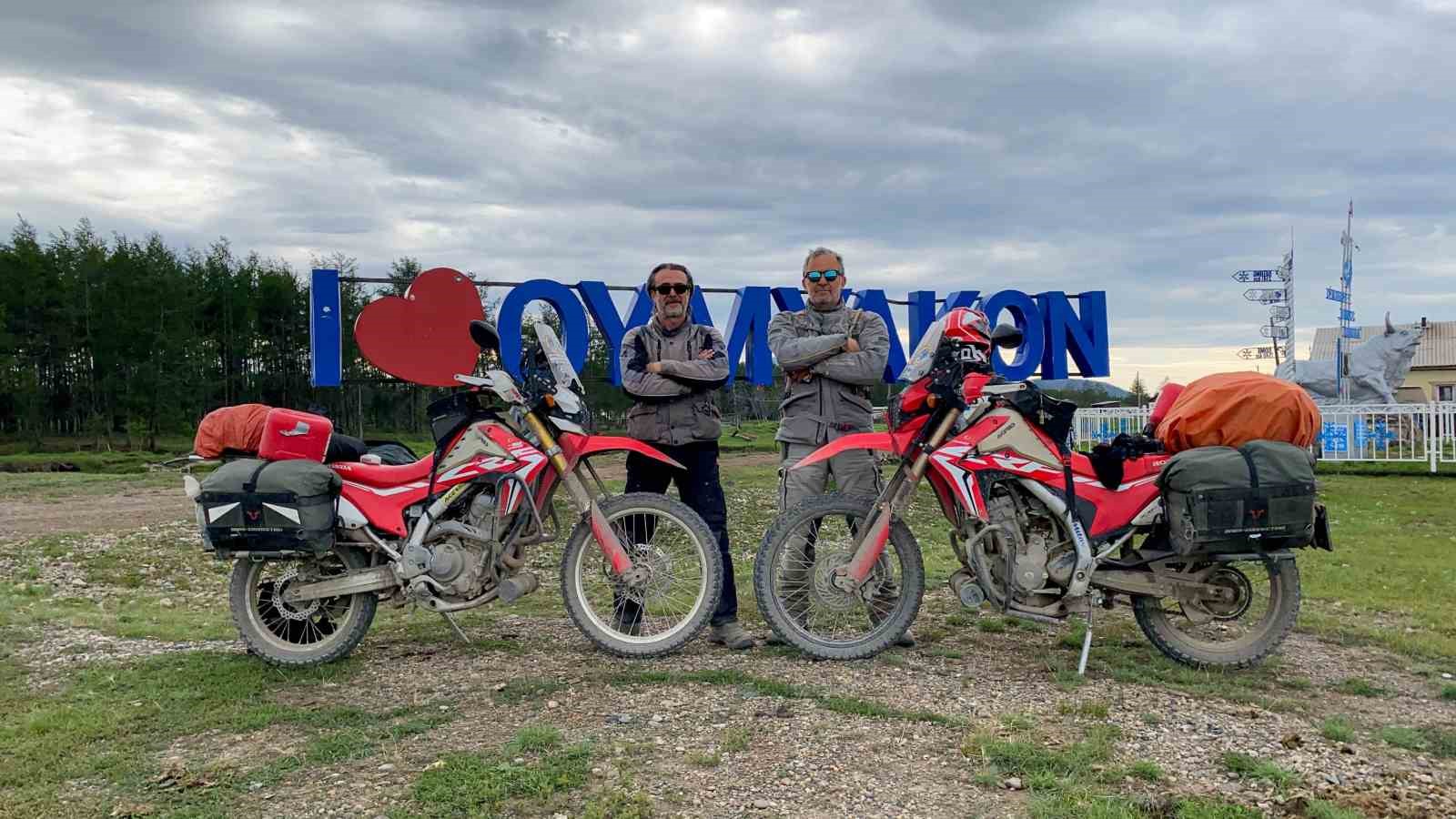 MOTOSİKLETİYLE DÖRT AYRI KITADA 40’DAN FAZLA ÜLKEYİ GEZEN İZMİRLİ AKADEMİSYEN