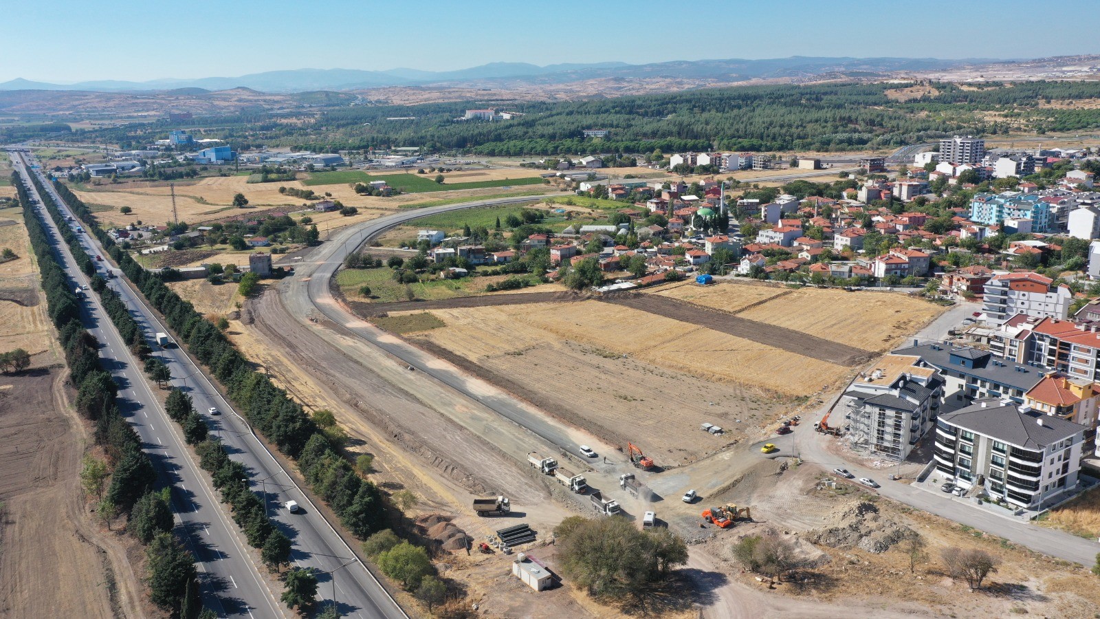 Organize Sanayi Bölgesi’nin trafiğini rahatlatmak amacıyla başlatılan 3 etaplı 4