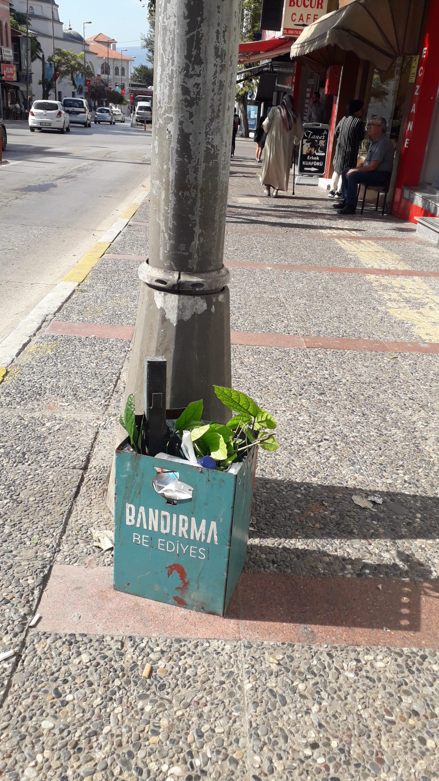 Küçük boyda 3-4 yıl önce Bandırma belediyesi şantiyesinde imalatı yapılan