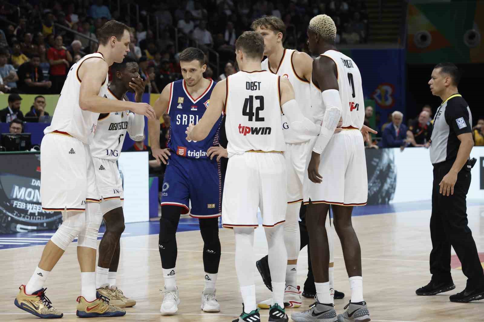 ALMANYA, FIBA DÜNYA KUPASI FİNALİNDE SIRBİSTAN’I MAĞLUP EDEREK ŞAMPİYON OLDU.