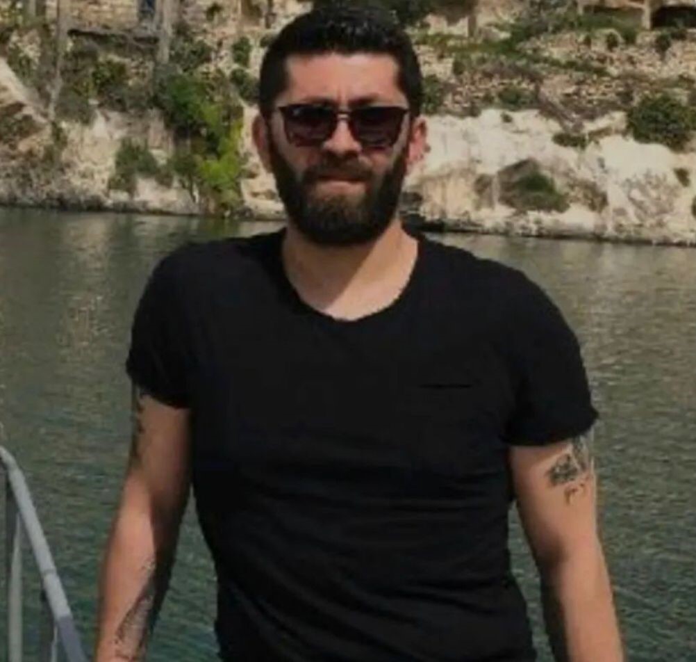 Bahçelievler’deki patlamadan dram çıktı: Ölüm sipariş alırken yakaladı BAHÇELİEVLER’DE MEYDANA GELEN PATLAMADA HAYATINI KAYBEDEN AHMET BAL, ESENLER CEMEVİ’NDE