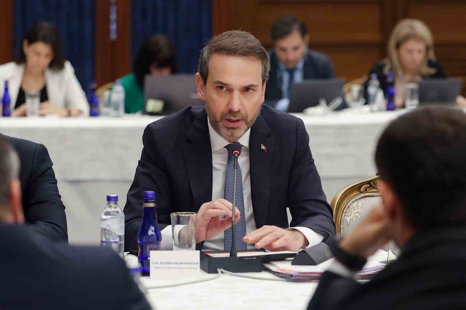 ENERJİ VE TABİİ KAYNAKLAR BAKANLIĞI ALPARSLAN BAYRAKTAR, “TÜRKİYE DOĞAL GAZDA
